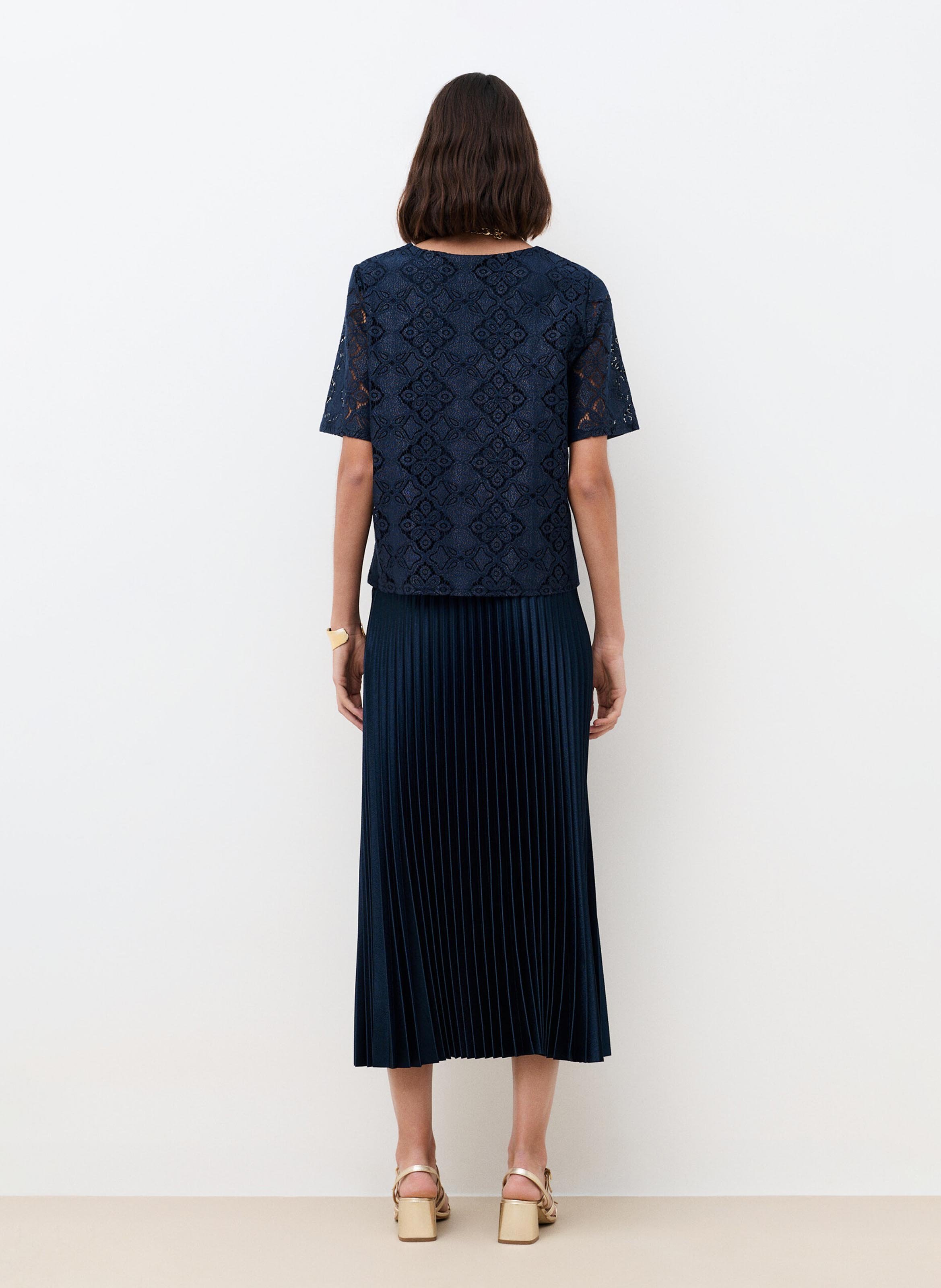 Top droit col V en dentelle CAROLL Bleu