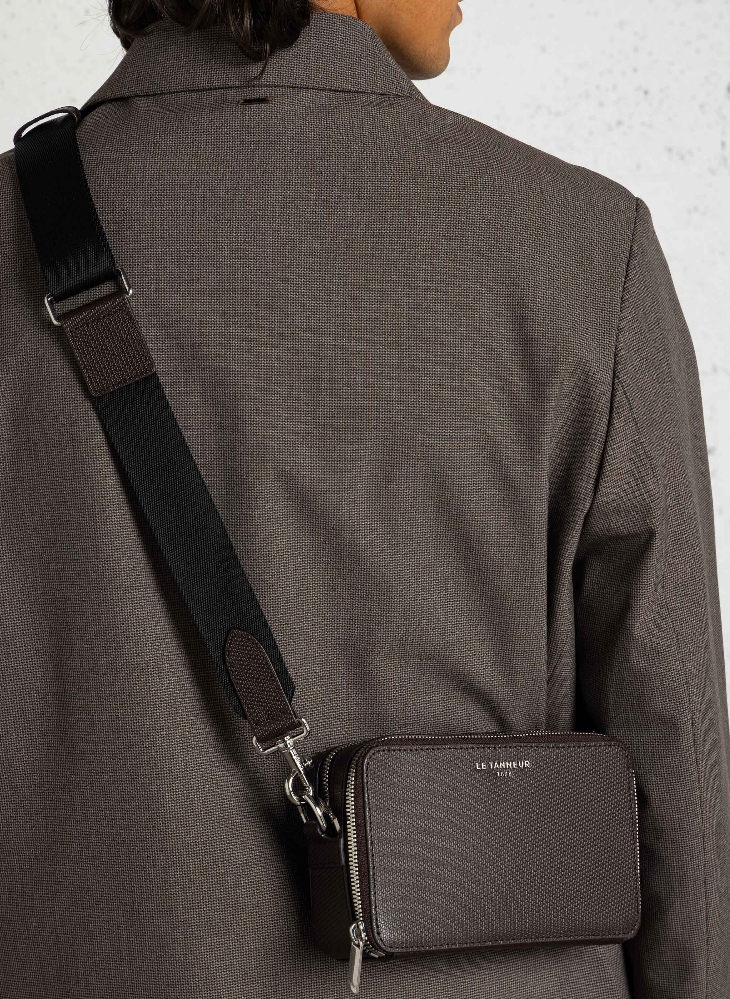 Leather shoulder bag LE TANNEUR Brown