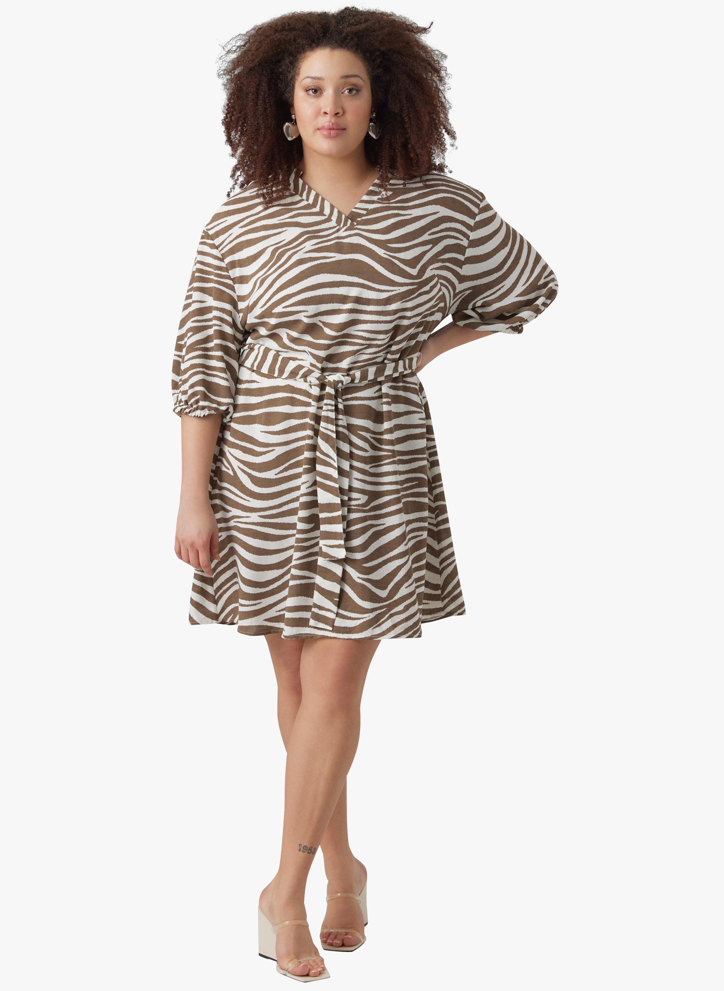 Robe courte à imprimé zébré VERO MODA CURVE Multicolore