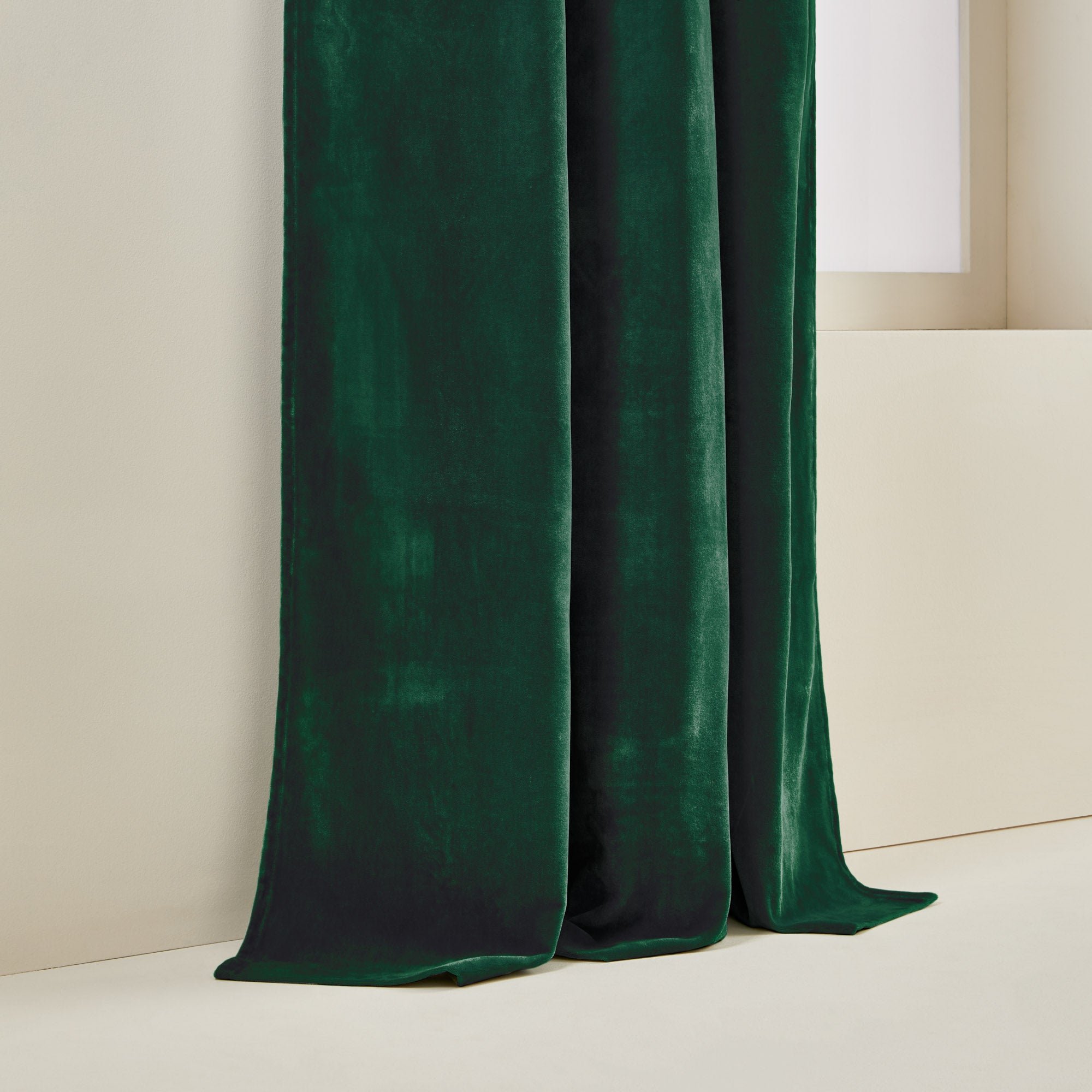 Curtain with gilt eyelets MADURA Green