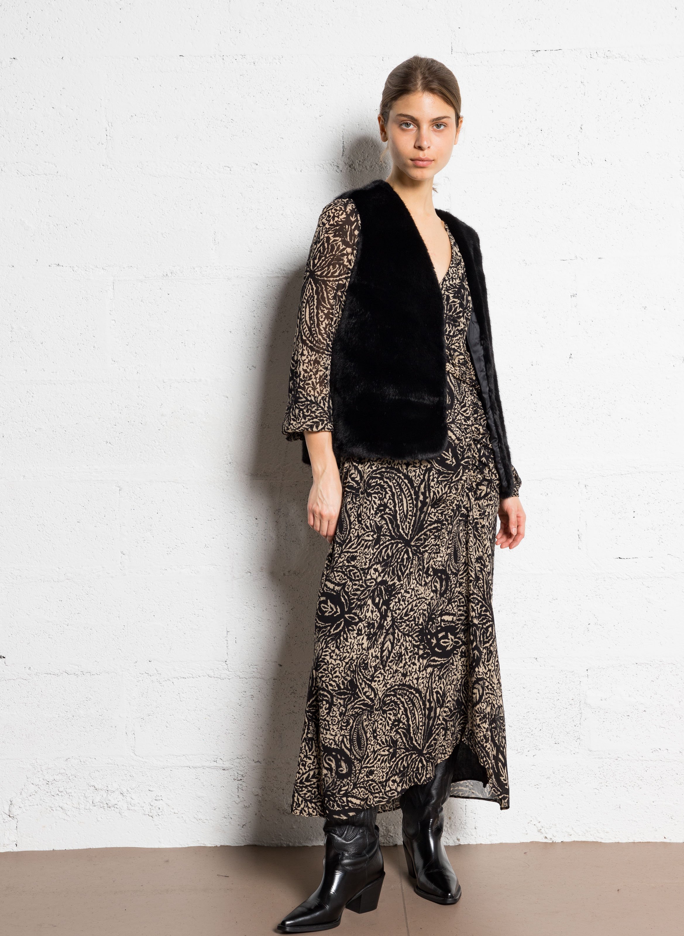 Veste col V effet fourrure  SUD EXPRESS Noir