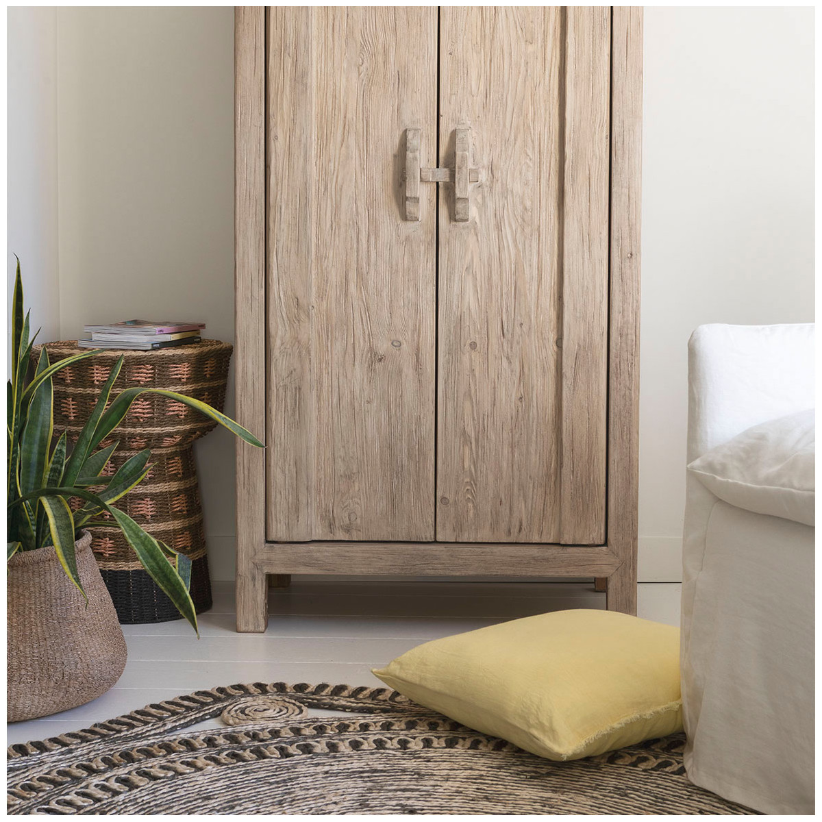 Chloé washed linen cushion cover BLANC D'IVOIRE Yellow