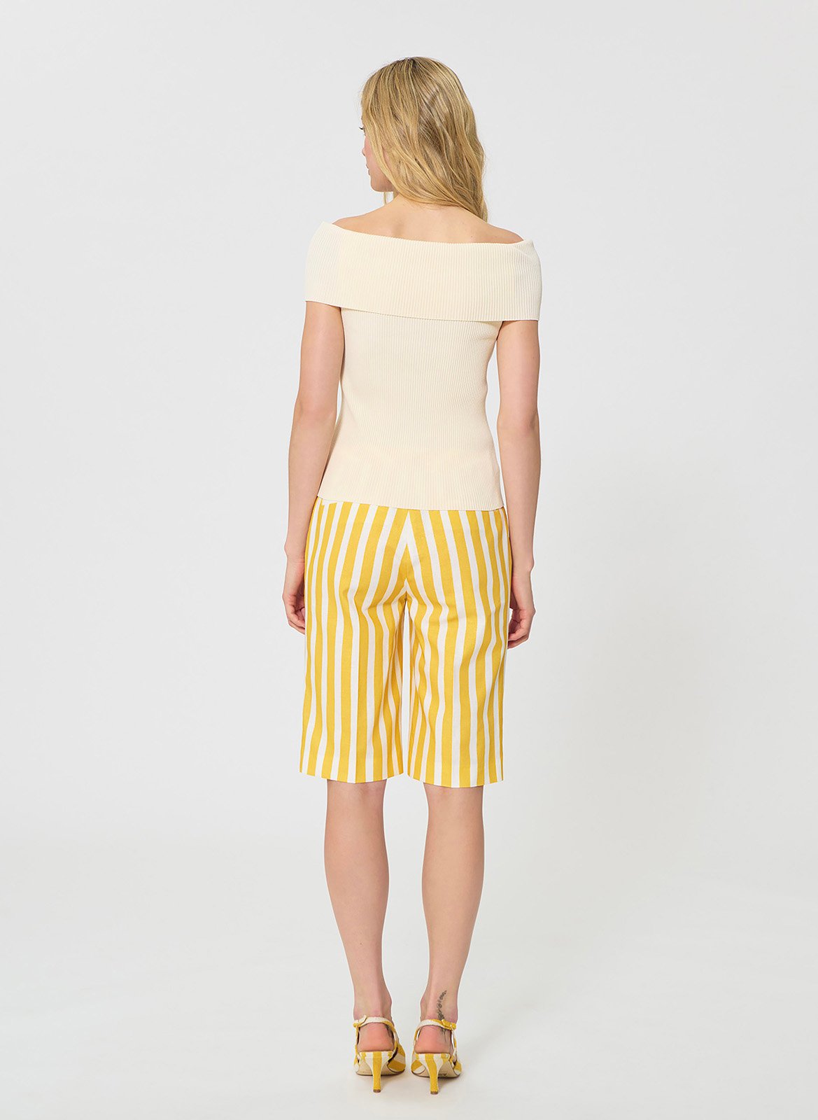 Top met ribbeltextuur TARA JARMON Beige