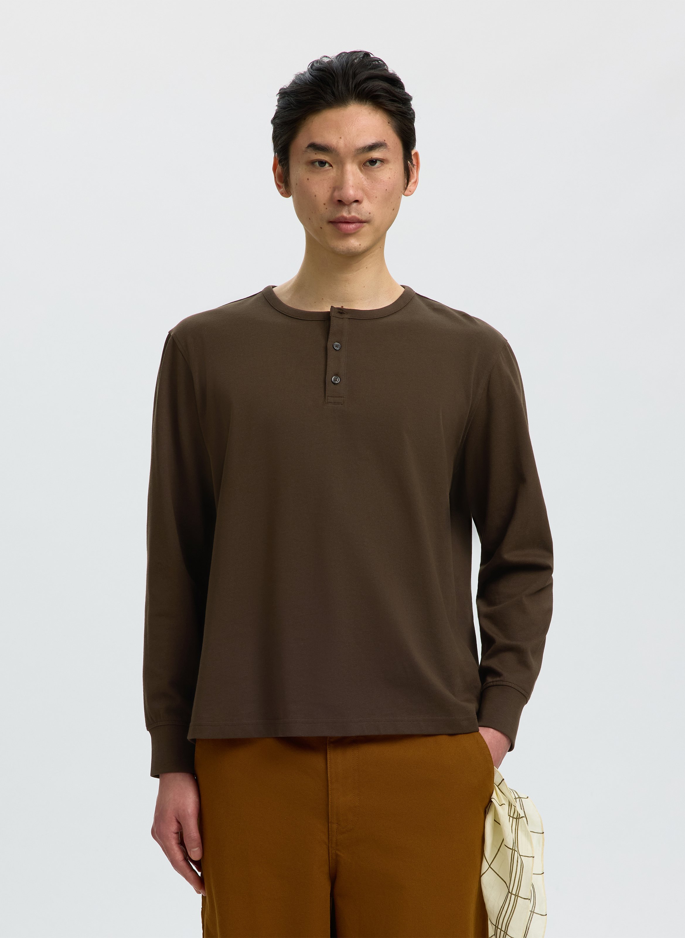 Tee-shirt col rond boutonné uni SELECTED Marron