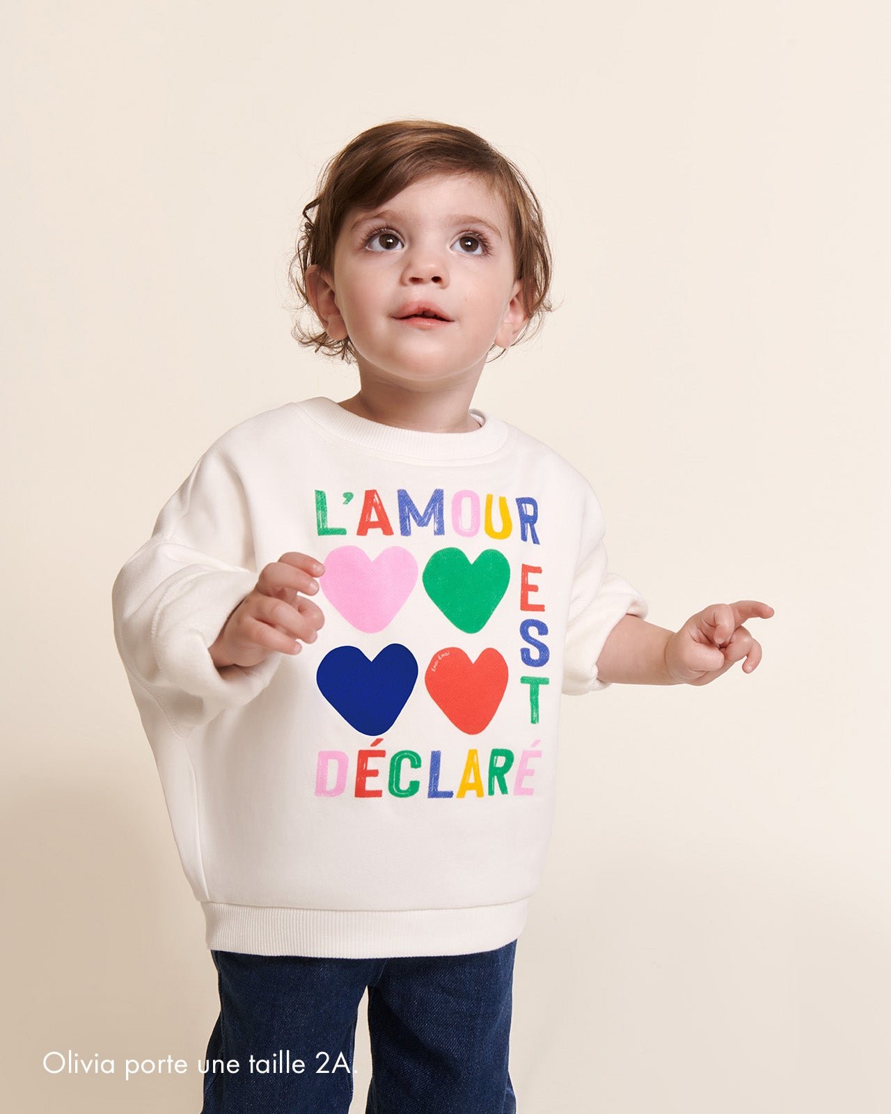 The "Love Declaration" sweatshirt is made of organic cotton. EMOI EMOI Multicolored