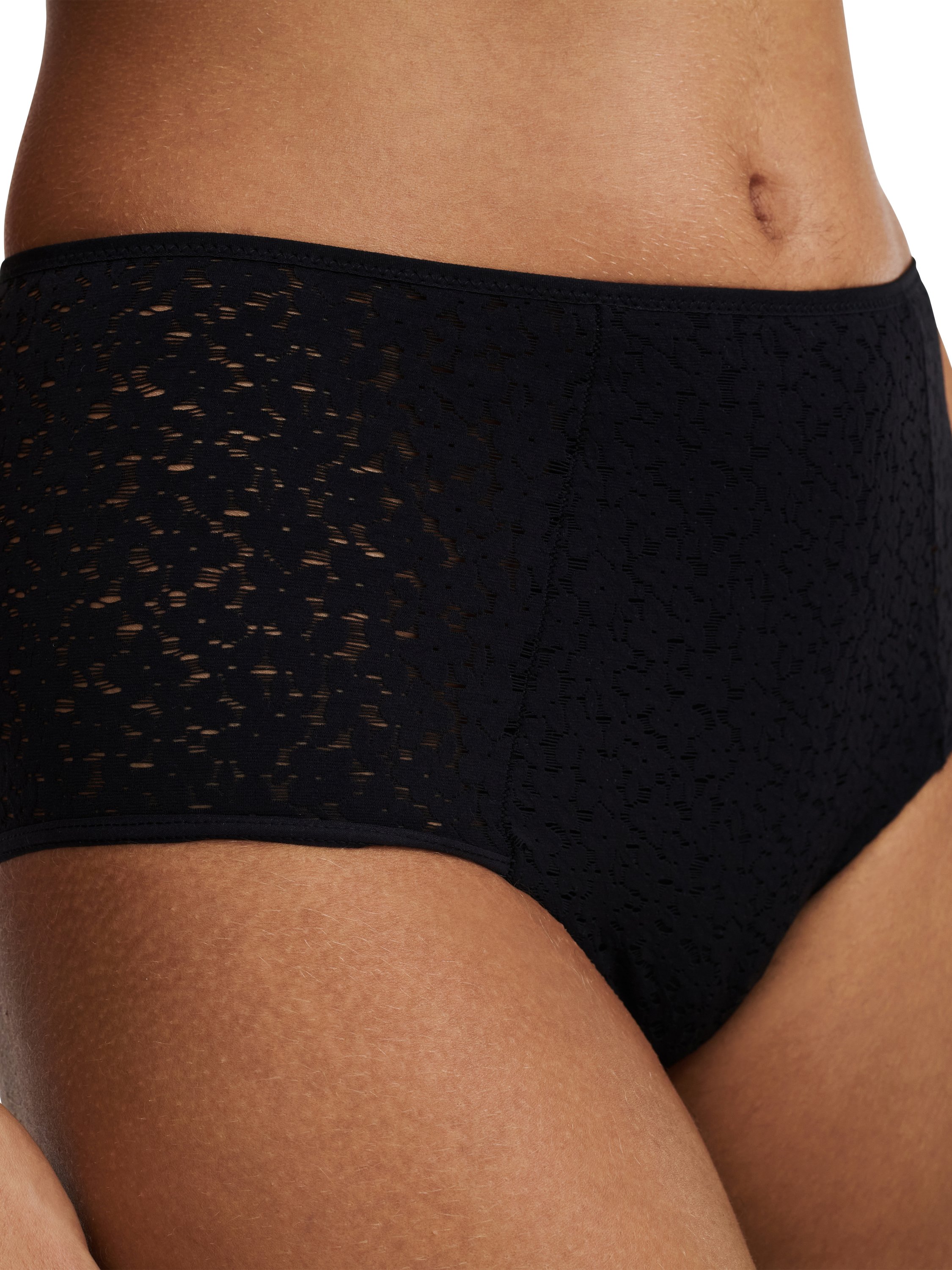 High-waisted lace panties CHANTELLE Black