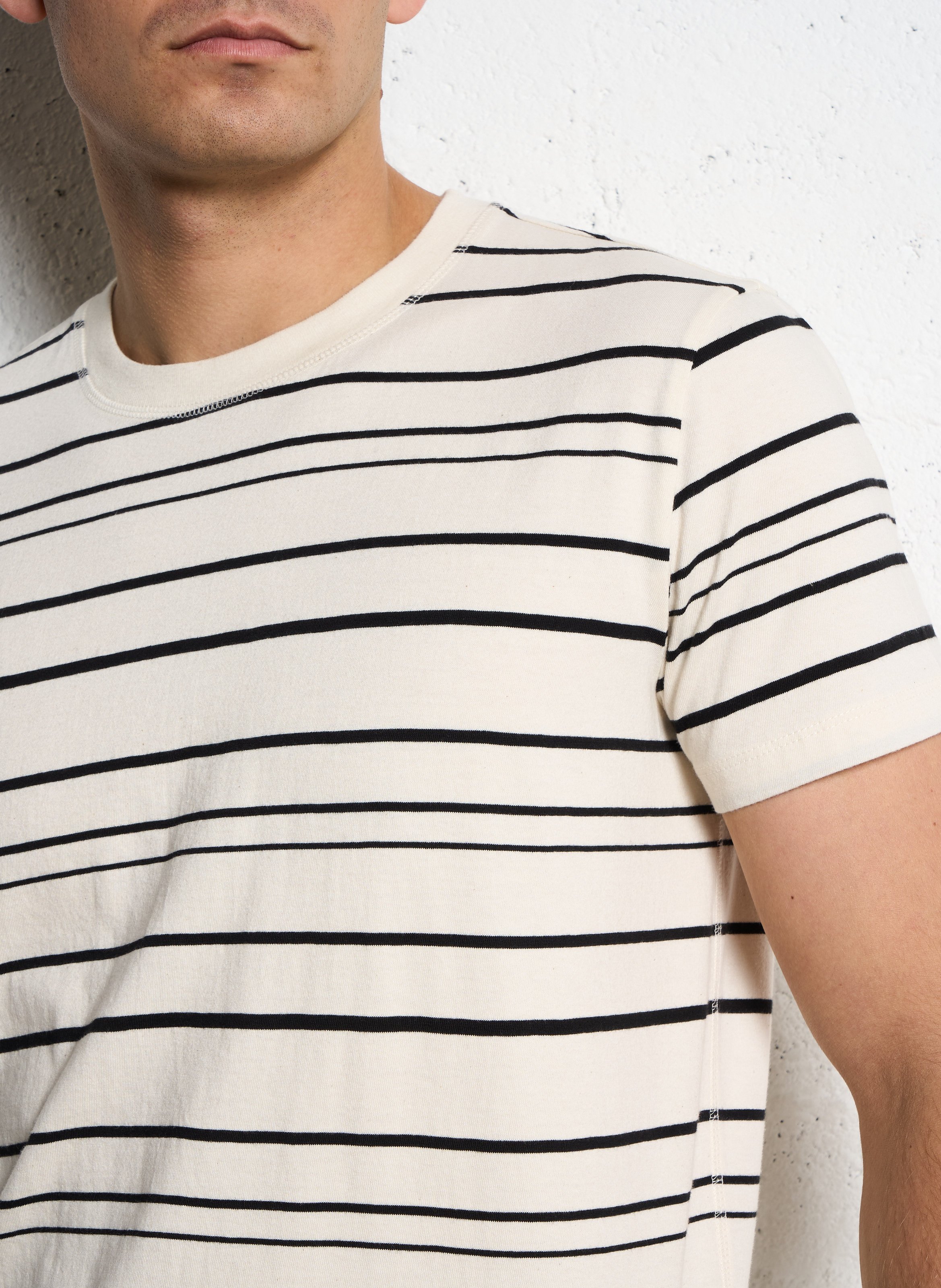 Gerader Rundhalsausschnitt gestreiftes Baumwoll-T-Shirt IKKS Weiss