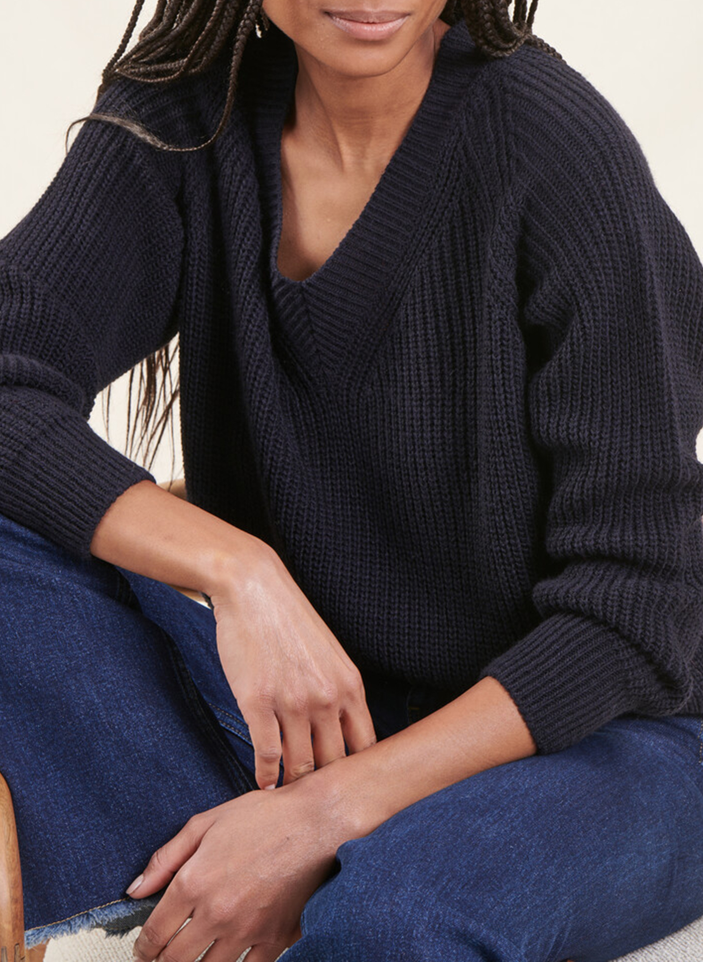 Mixed-knit straight V-neck sweater LA FEE MARABOUTEE Blue