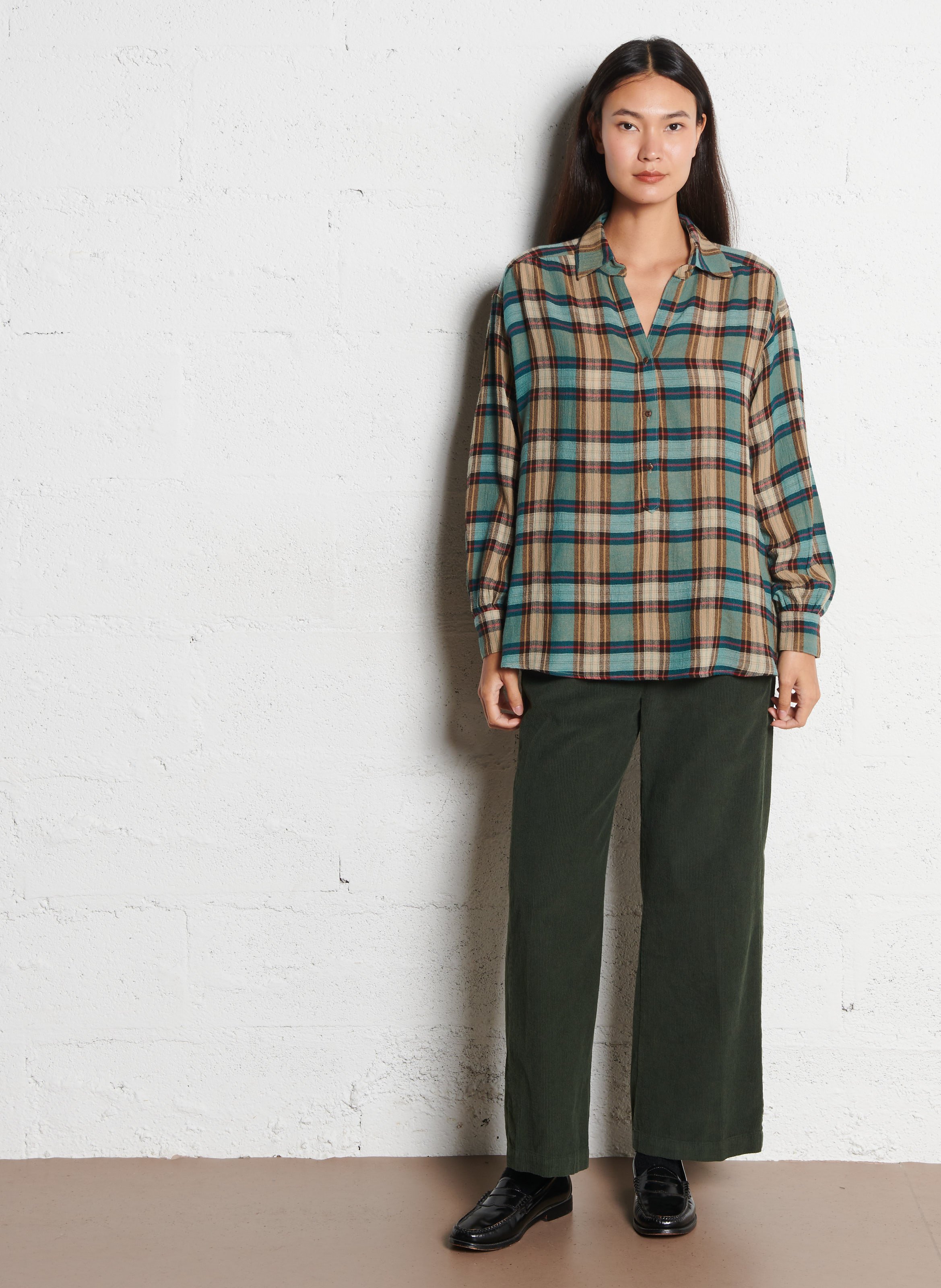 Loose blouse with classic checkered collar DIEGA Beige