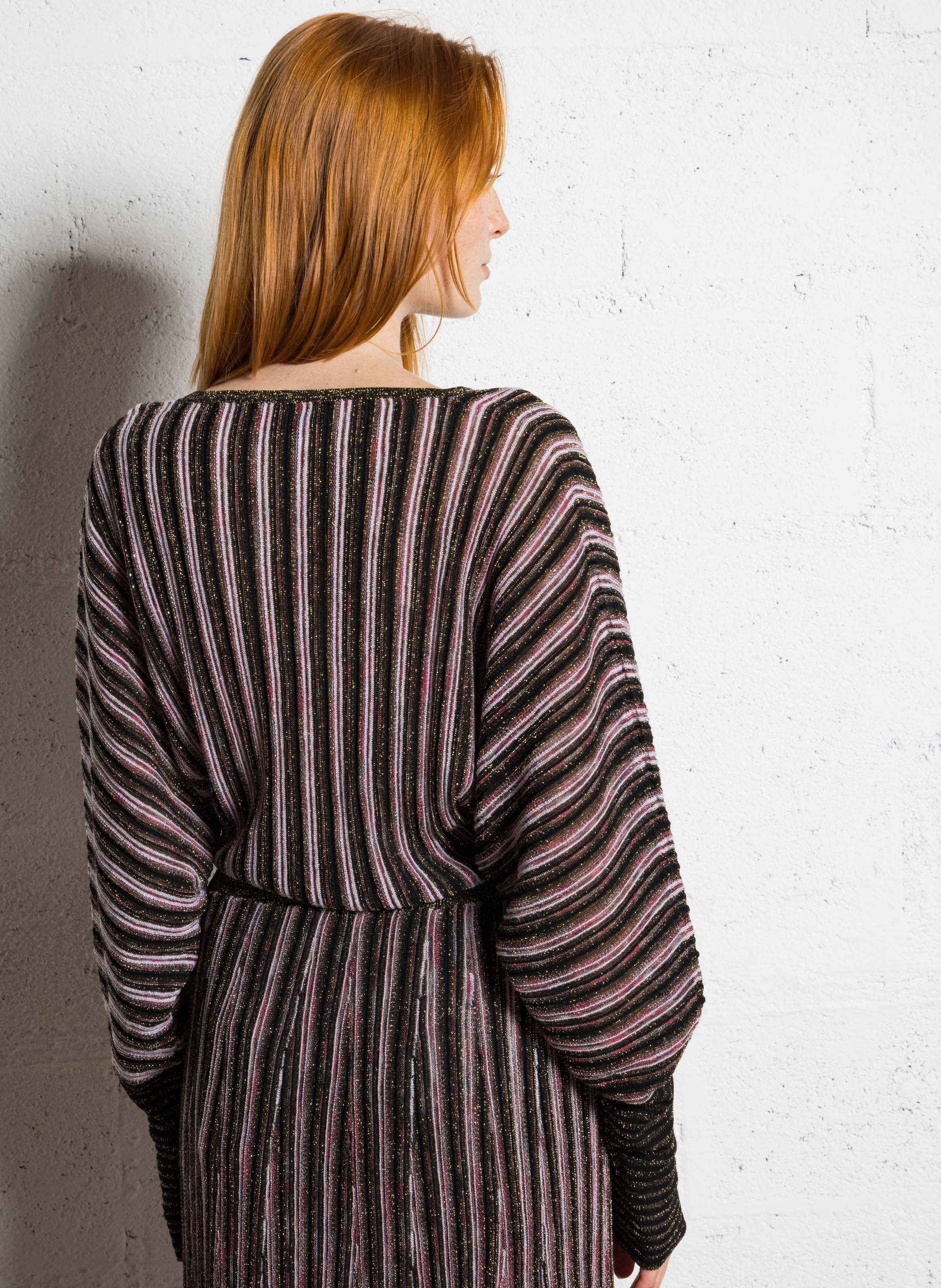 Pull ajusté col V en laine MOMONI Rose