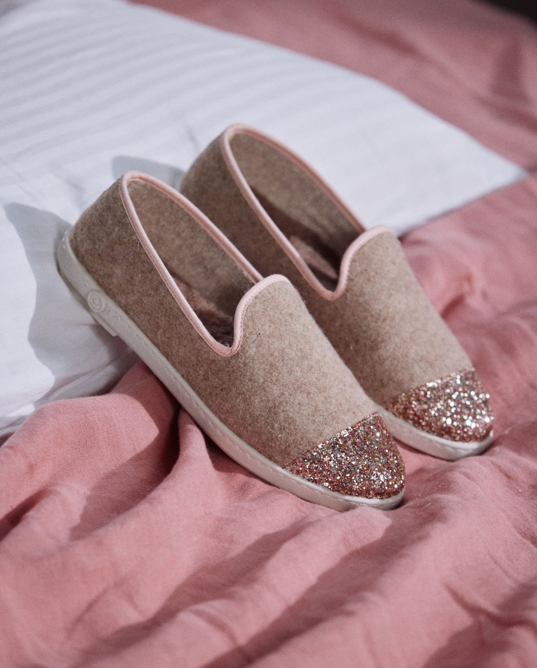 Women's wool slipper, sand with glitter ANGARDE Beige