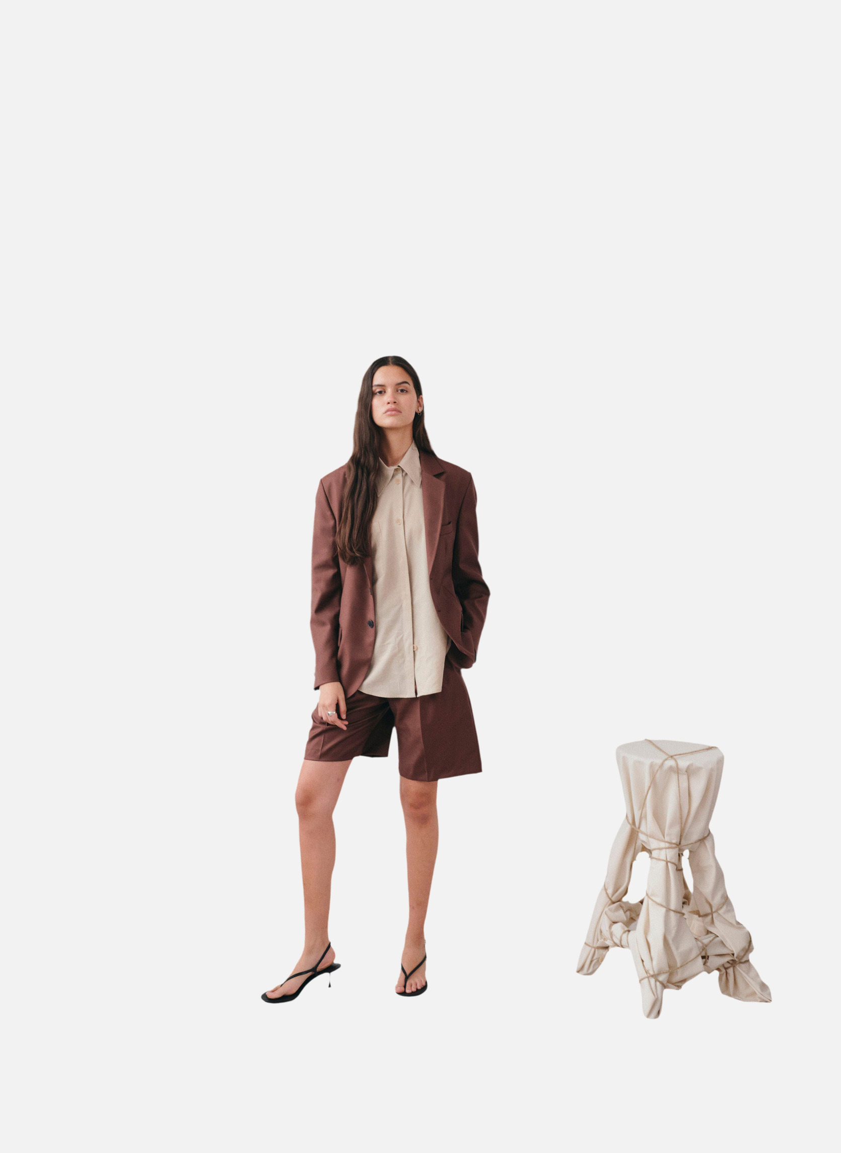 Pleated shorts in mocha Noyoco Brown