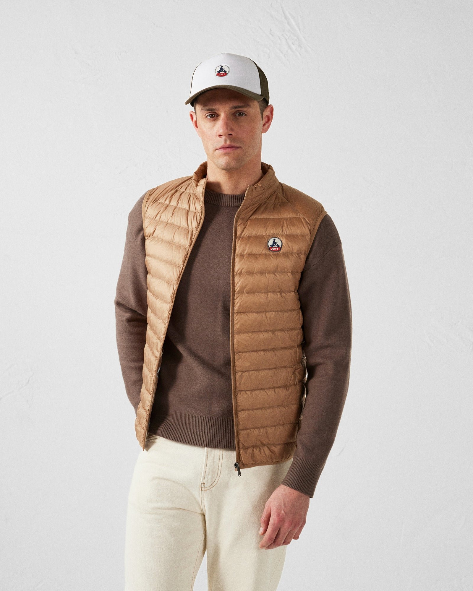 Sleeveless puffer jacket Tom JOTT Brown
