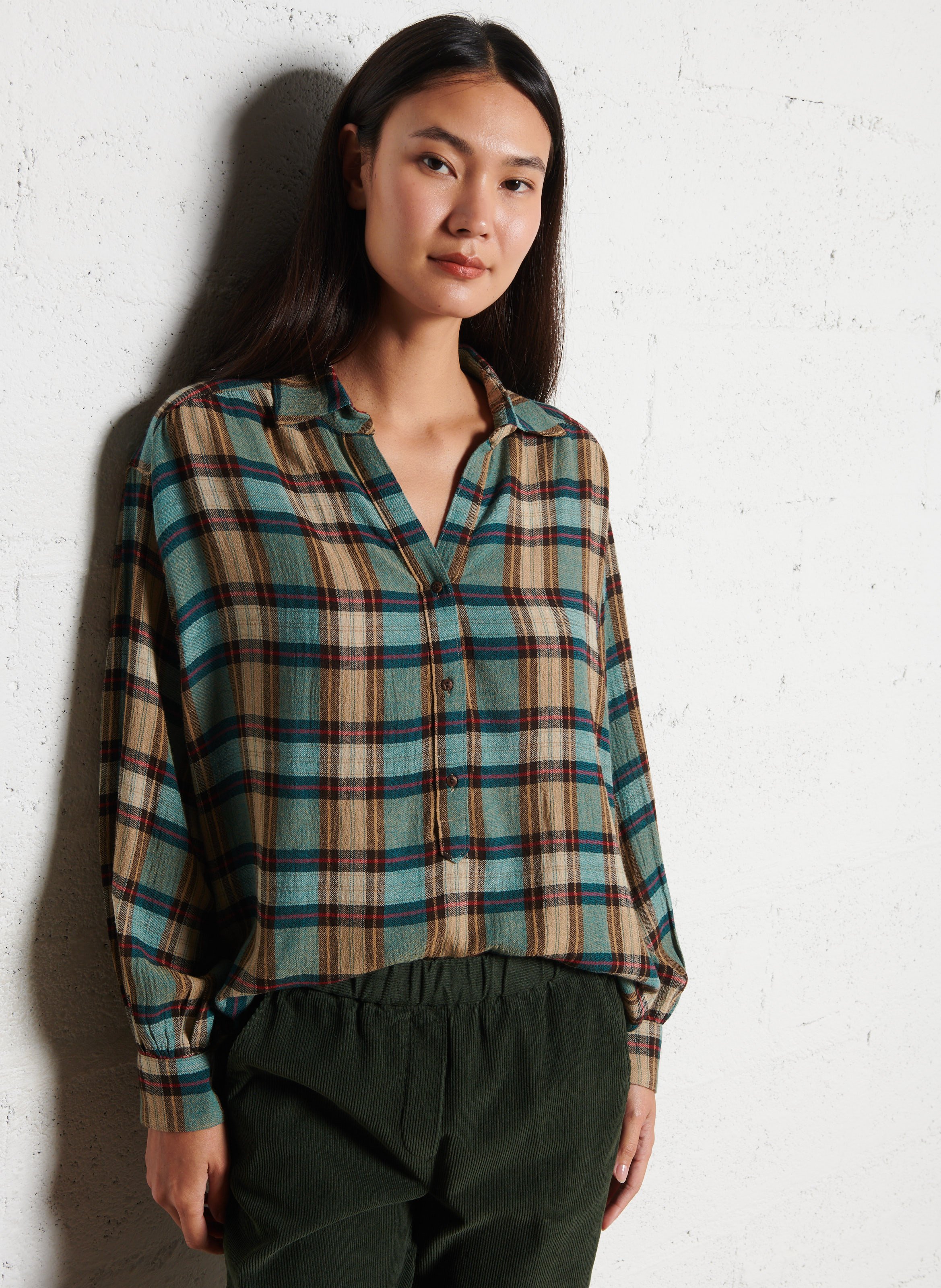 Loose blouse with classic checkered collar DIEGA Beige