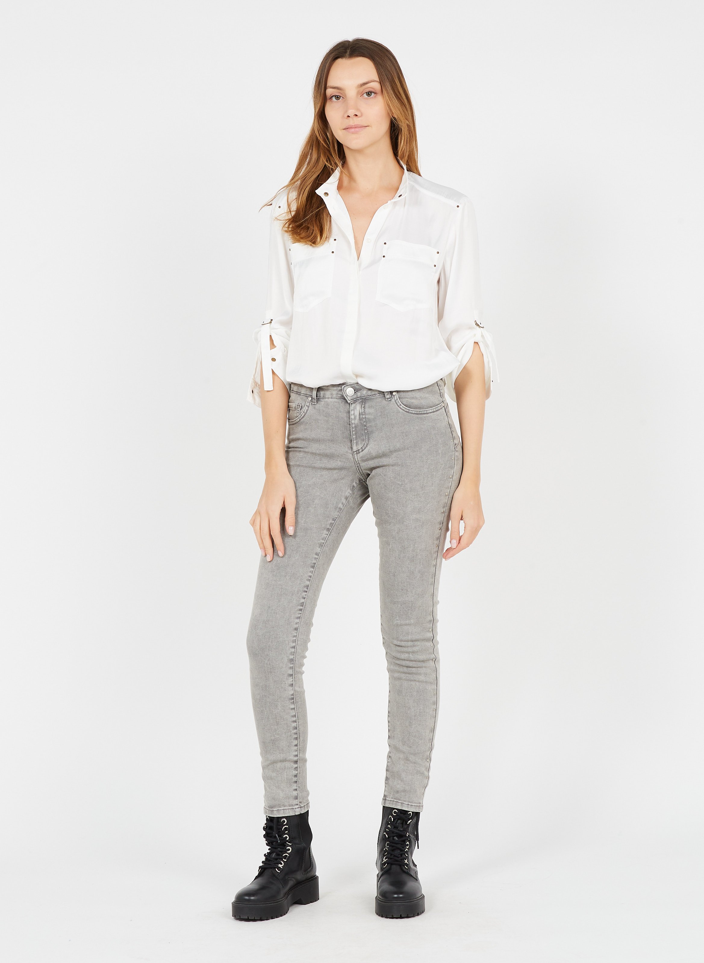 witte blouse met studs