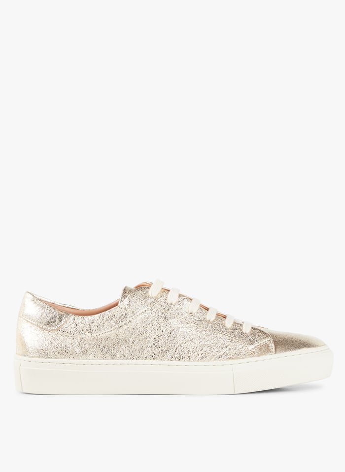 Mellow yellow top sneakers