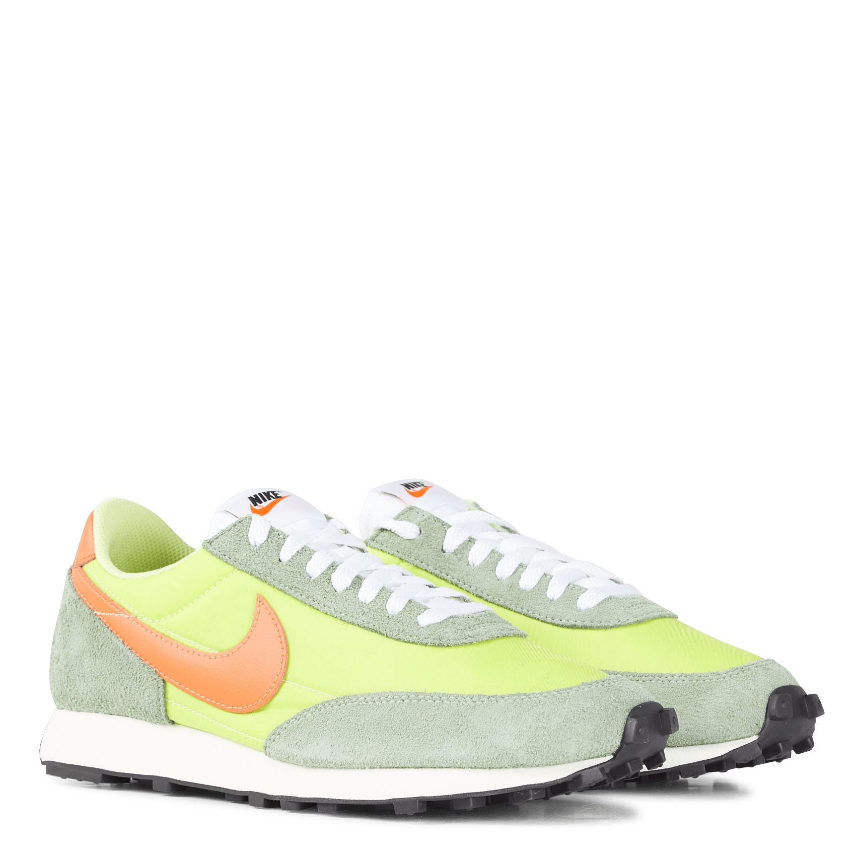 ▷ Nike - Daybreak - Sneakers in gebroken wit en bleekgroen | ASOS Sale |  45% korting